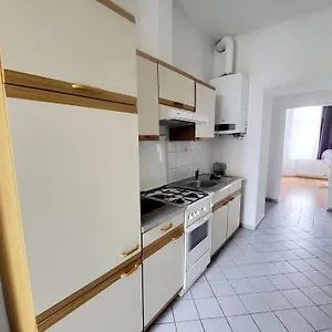 real-living-apartments.vienna-besthotels.com/